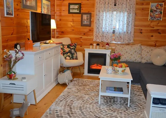 The Village * Natsovtsi