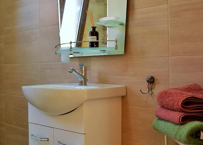 The Village 度假居 Natsovtsi